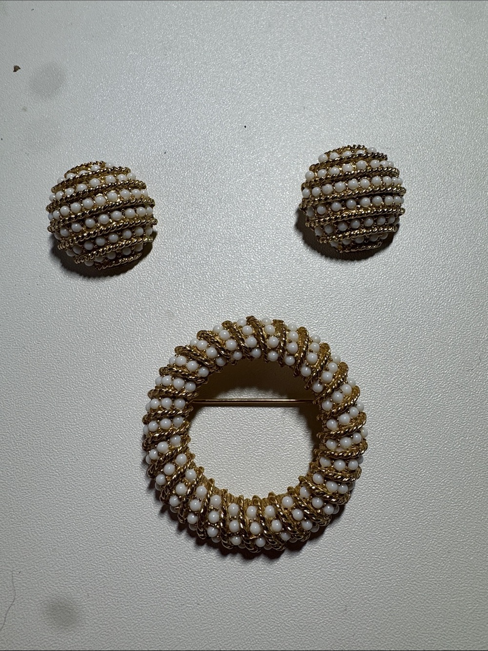 Vintage Gold and White Beaded Circular Brooch with Matching Clip-On Earrings